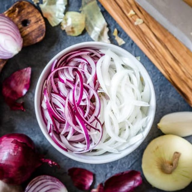 Raw Onions & Jalapeño.
